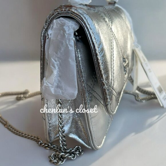 Tory Burch Silver Quilted Crossbody Bag with Chain Strap - Picture 6 of 12